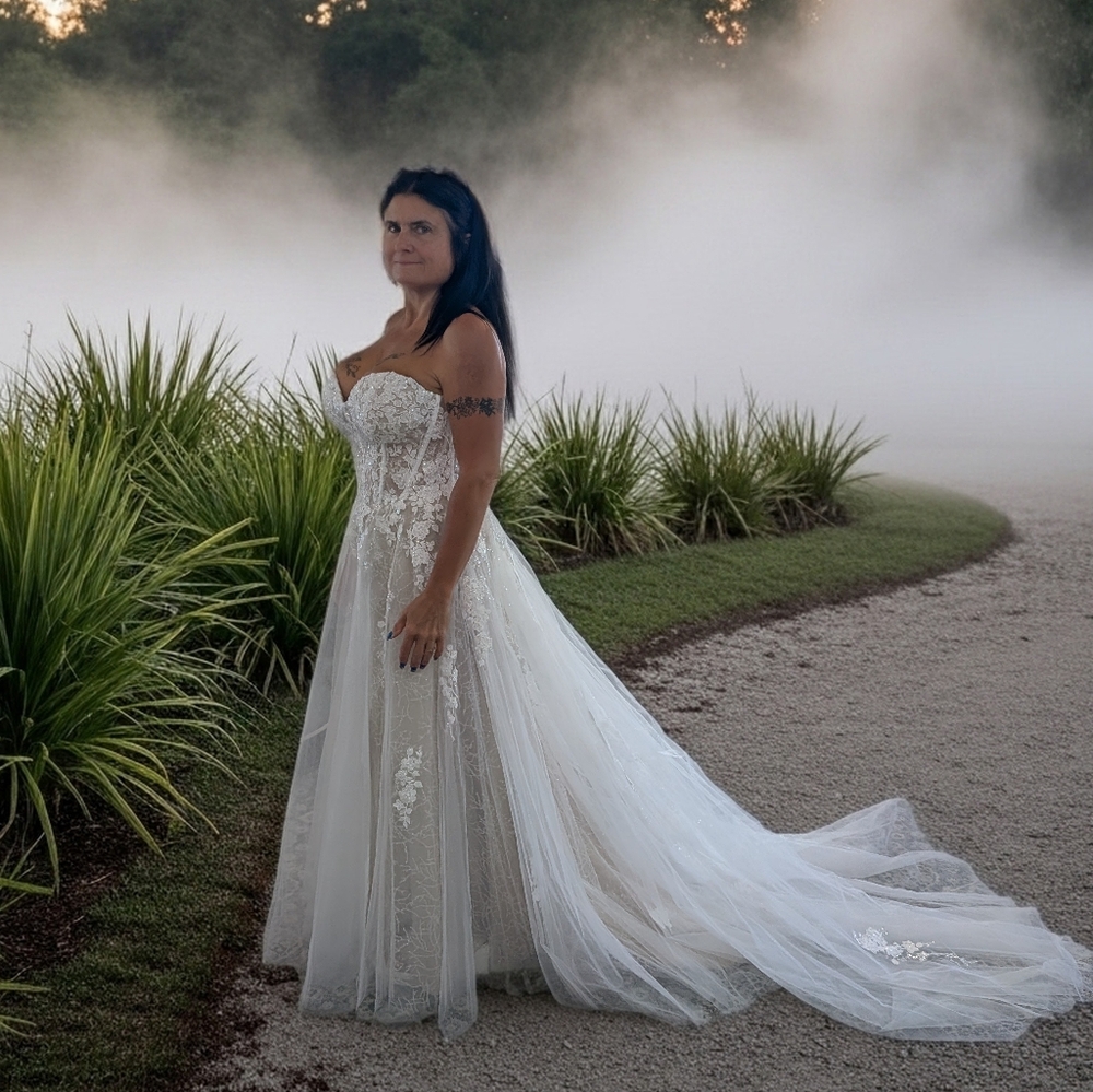 Gorgeous Sweetheart neckline wedding dress
